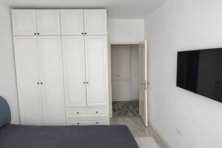 Apartament cu 2 camere decomandat în Est
