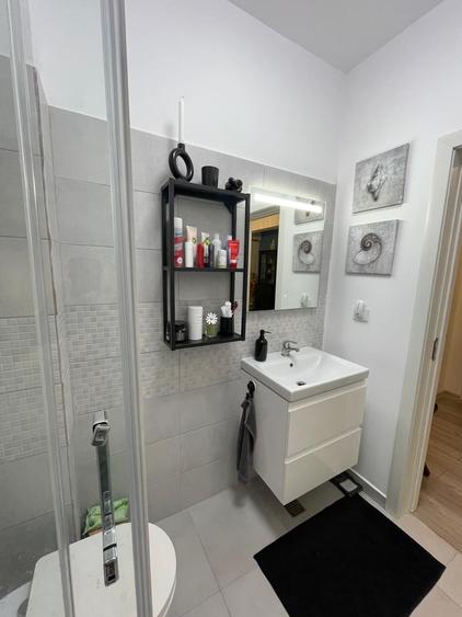 Penthouse cu 3 camere decomandat, mobilat în Tomis Plus
