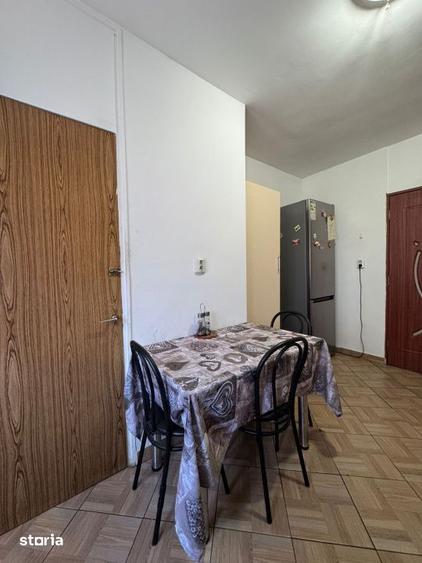 Apartament cu 4 camere decomandat, mobilat în Ferentari