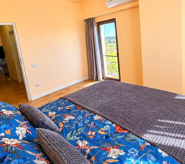 Apartament cu 3 camere decomandat, mobilat în Sisești