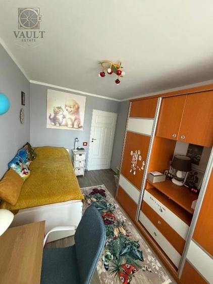 Apartament cu 4 camere semidecomandat, mobilat în Nicolae Grigorescu