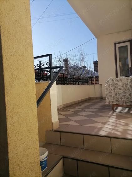 Casă cu 6 camere cu Teren 321 Mp în Central