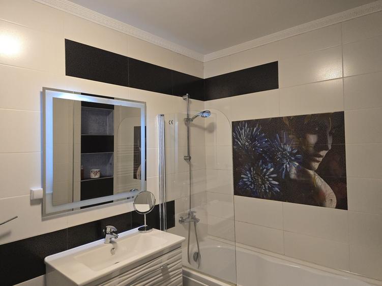 Apartament cu 2 camere semidecomandat în Florești