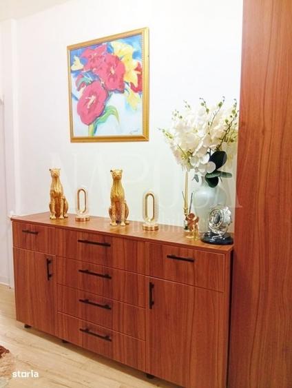 Apartament cu 3 camere semidecomandat în Oșorhei
