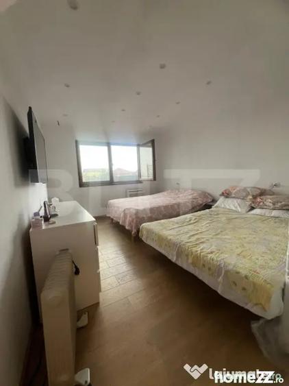 Casă cu 5 camere cu Teren 1396 Mp în Turda