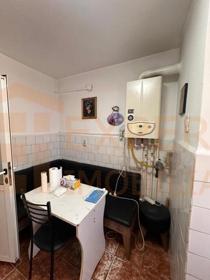 Apartament cu 4 camere decomandat în Inel I