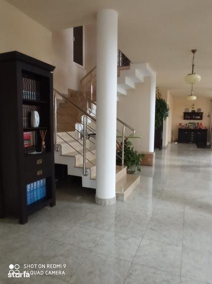 Casă cu 7 camere cu Teren 1200 Mp în Sângeorgiu de Mureș