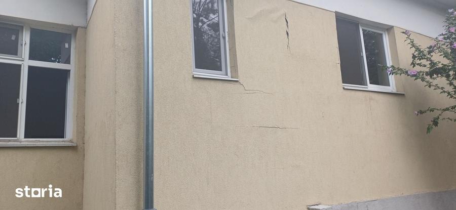 Casă cu 2 camere cu Teren 333 Mp în Mărăști