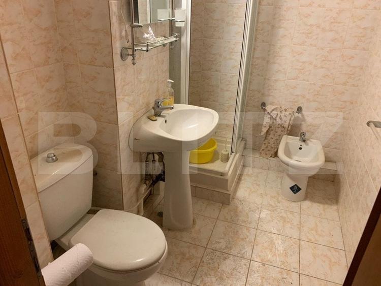 Apartament cu 4 camere decomandat, mobilat în Cetate