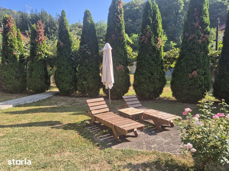 Casă cu 4 camere cu Teren 960 Mp în Central