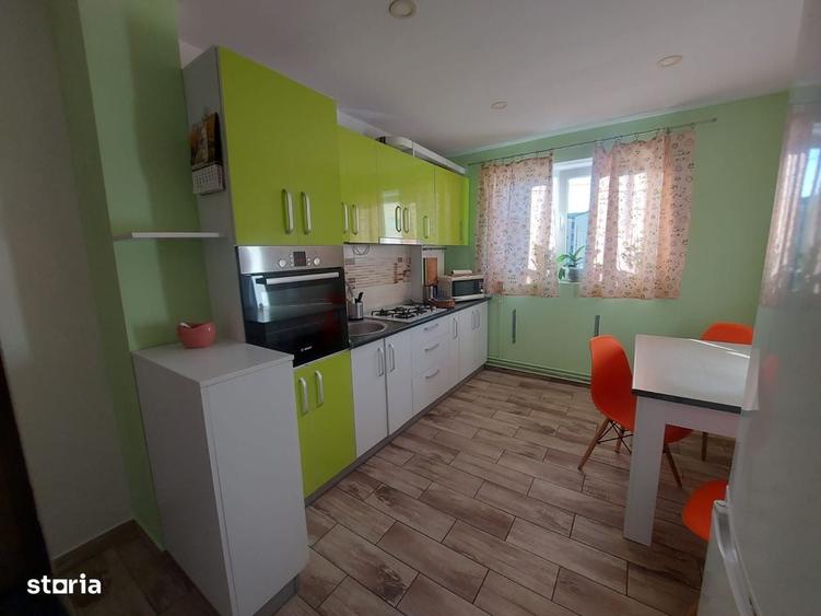 Apartament cu 2 camere semidecomandat în Micro 11