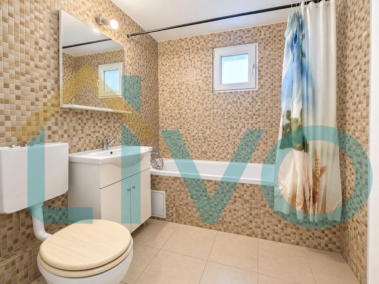 Apartament cu 3 camere semidecomandat în Colentina