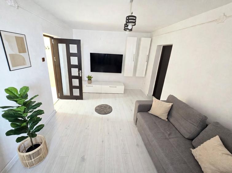 Apartament cu 2 camere semidecomandat în Titulescu