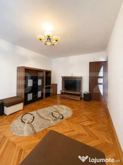 Apartament cu 2 camere decomandat în Central