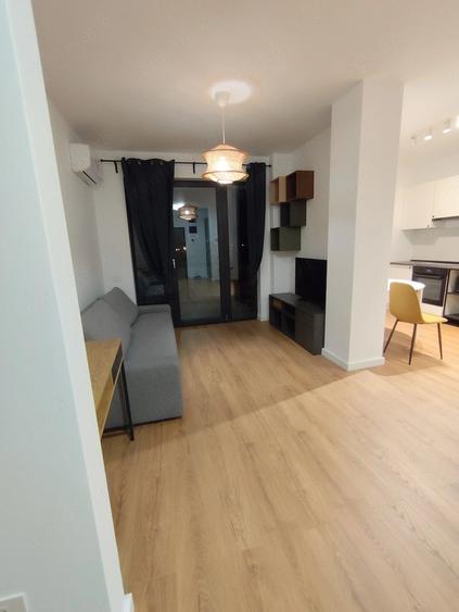 Apartament cu 2 camere semidecomandat în Aradului