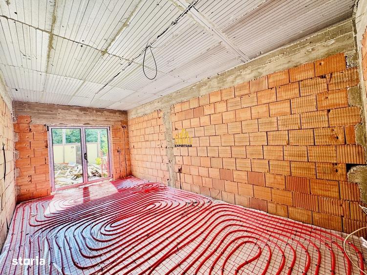 Casă cu 3 camere cu Teren 295 Mp în Central