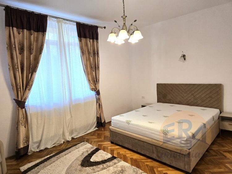 Apartament cu 3 camere decomandat, mobilat în Spitalul Județean