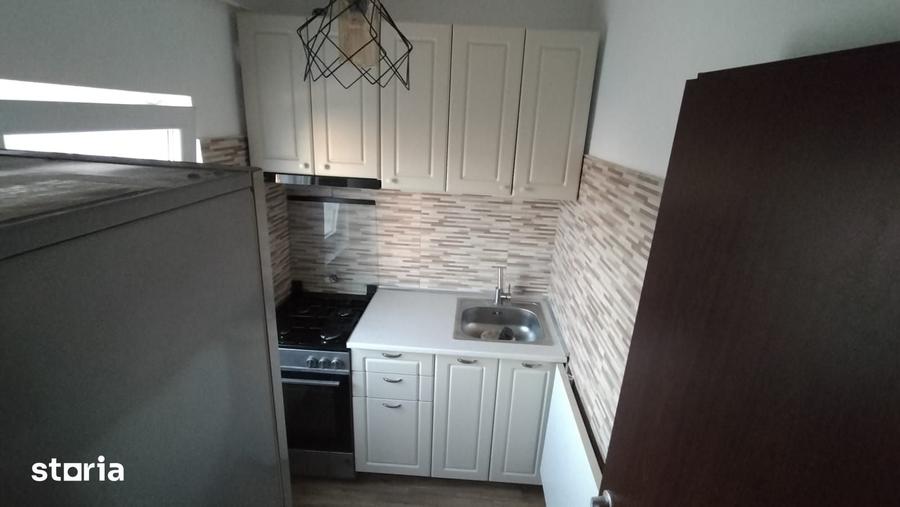Garsonieră în Girocului