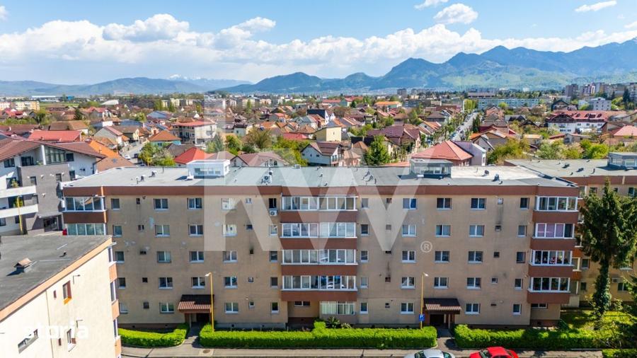 Vanzare apartament cu 3 camere, decomandat, mobilat si utilat - Zona F - 2