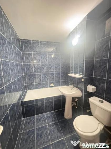 Apartament cu 3 camere decomandat în Tomis III