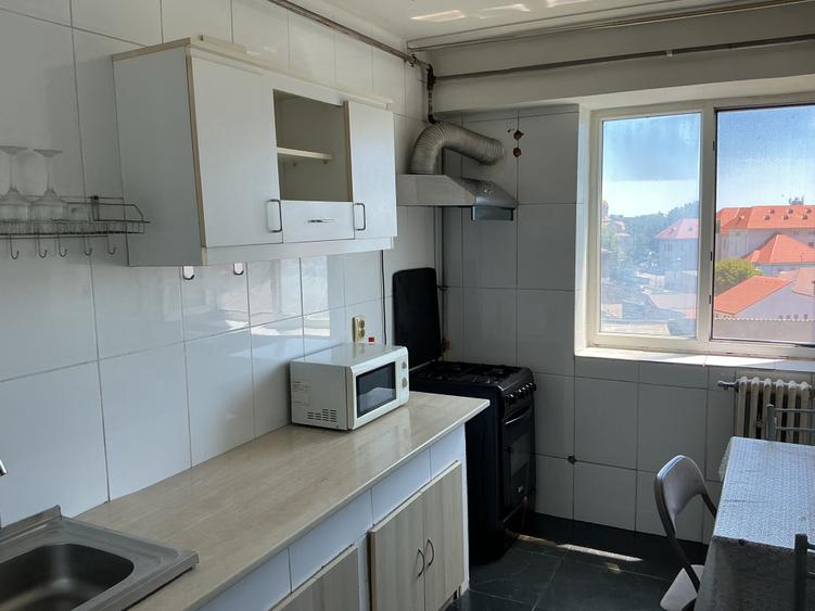 Apartament cu 2 camere decomandat suprafata 52mp etaj 7/10 - 6
