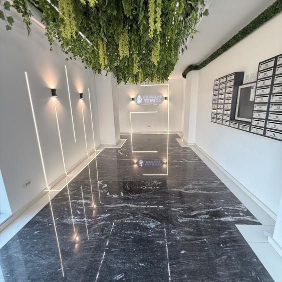 Apartament cu 3 camere decomandat în Nicolina