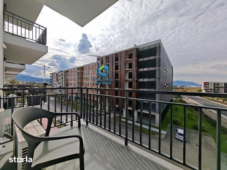 Apartament cu 3 camere, mobilat în Tractorul