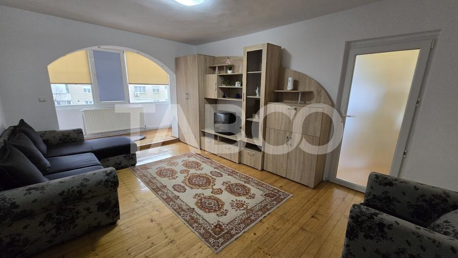 Apartament cu 2 camere semidecomandat, mobilat în Mihai Viteazul
