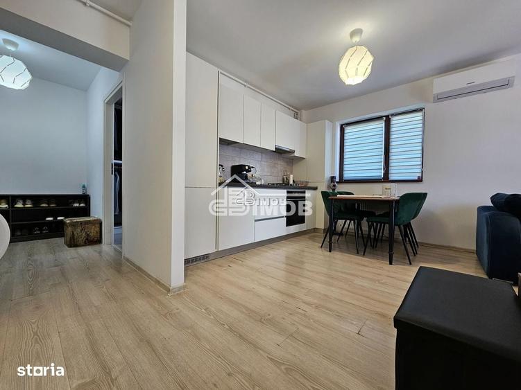 Apartament cu 3 camere decomandat în Valea
