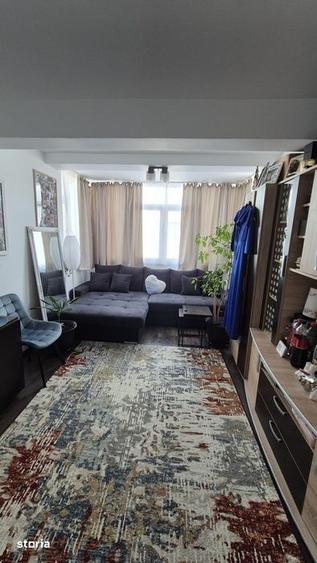 Apartament cu 2 camere decomandat în Bârnova
