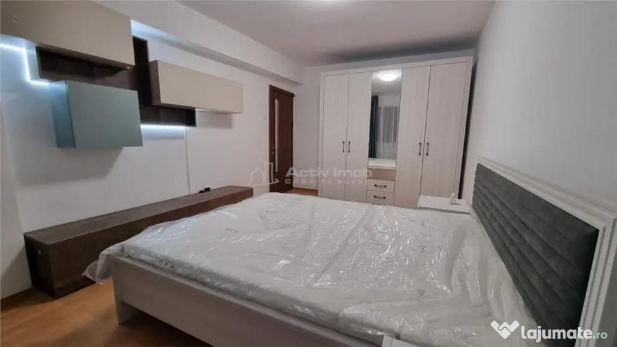 Garsonieră decomandată în Micro 20