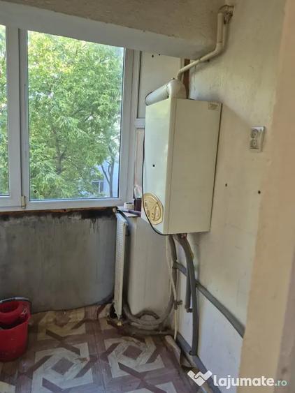 Garsonieră decomandată în Cug