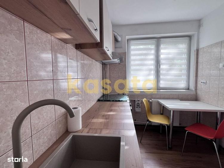 3 Camere de Inchiriat - 12