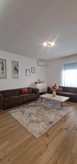 Apartament cu 2 camere decomandat în Dumbrăvița