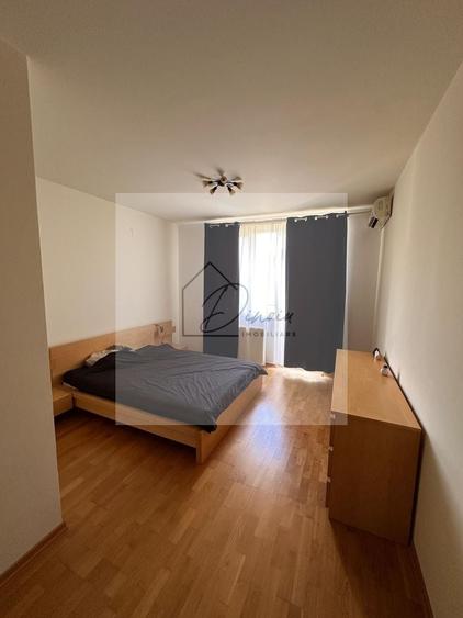 Apartament cu 3 camere decomandat, mobilat în Central
