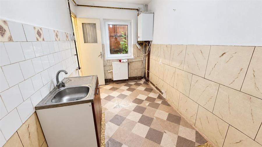 Apartament cu 2 camere decomandat în Astra