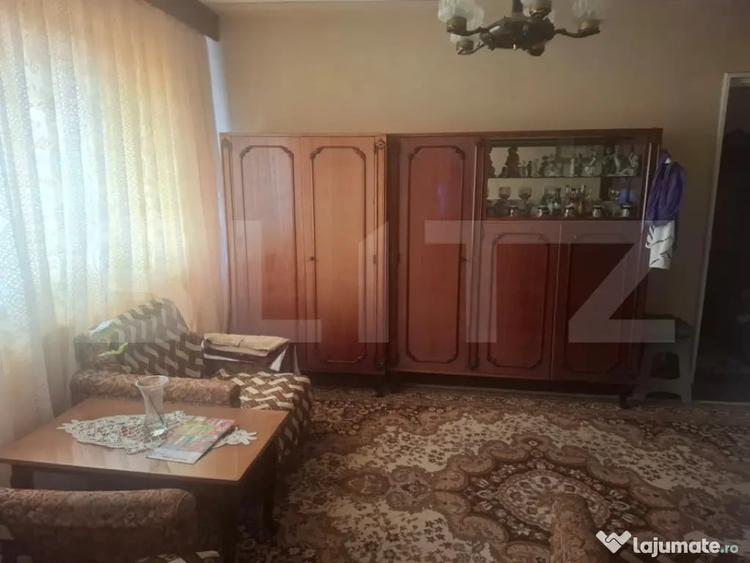 Apartament cu 2 camere semidecomandat în Micro 5