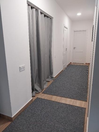 Apartament cu 3 camere decomandat, mobilat în Florești
