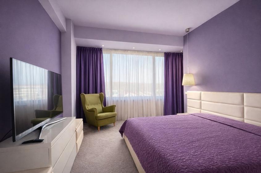 Apartament cu 4 camere semidecomandat în Central