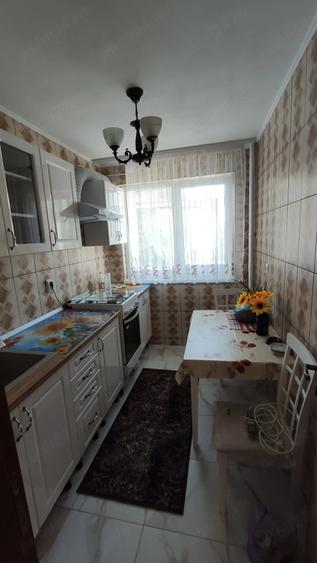 Apartament cu 2 camere semidecomandat în Giulești