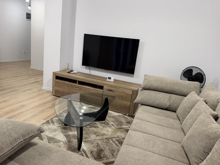 Apartament cu 2 camere decomandat, mobilat în Mihai Viteazul