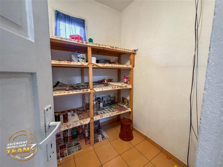 Casă individuală cu 3 camere cu Garaj în Exterior Est