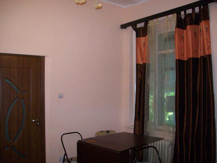 Casă cu 2 camere cu Teren 150 Mp în Ultracentral