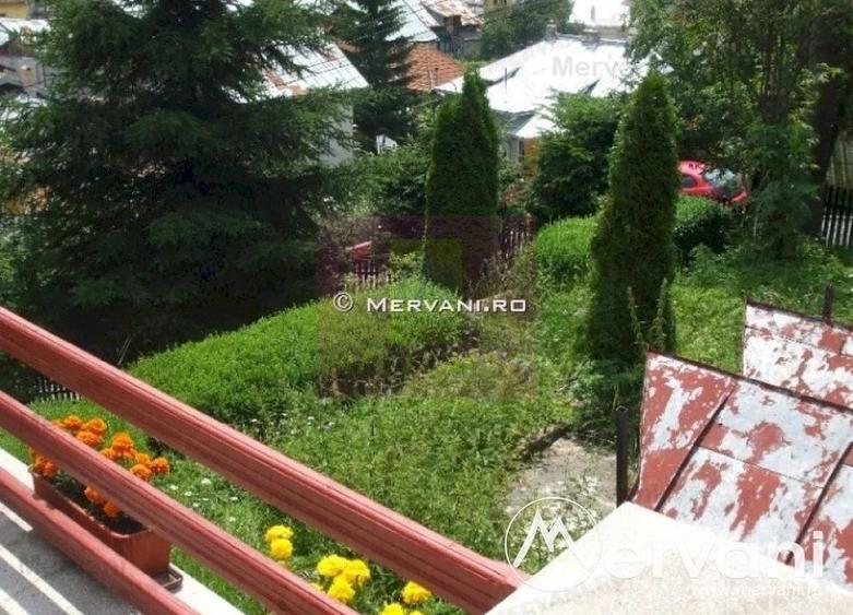 Casă cu 2 camere cu Teren 545 Mp în Central