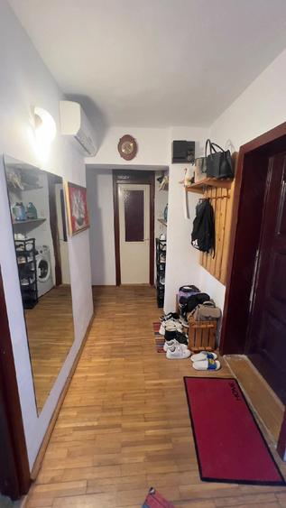 Apartament cu 2 camere decomandat în Soarelui
