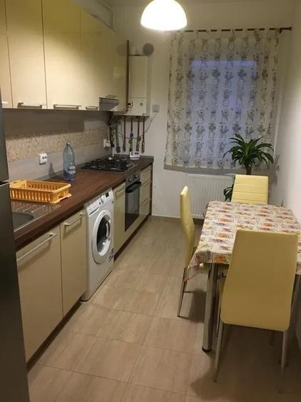 Apartament cu 2 camere decomandat, mobilat în Berceni