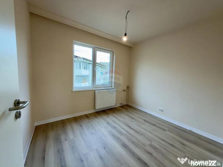 Apartament cu 4 camere decomandat în Iosia