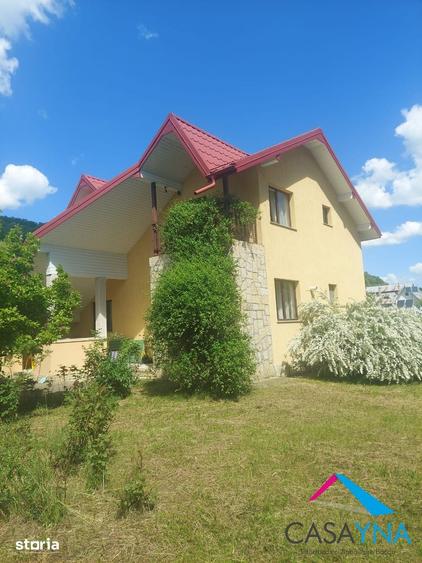 Casă cu 5 camere cu Teren 2553 Mp în Mărgineni
