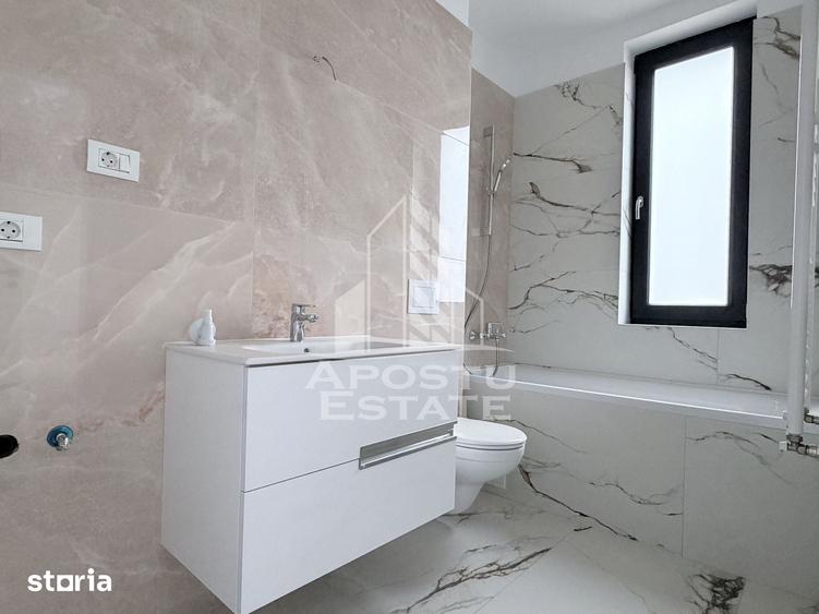 Casă cu 5 camere cu Teren 217 Mp în Ronaț