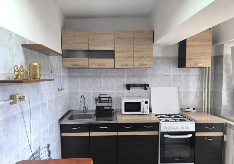 Apartament cu 2 camere decomandat, mobilat în Unirii